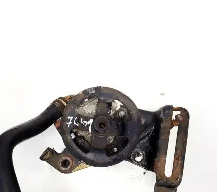 Toyota Corolla Verso AR10 Power steering pump