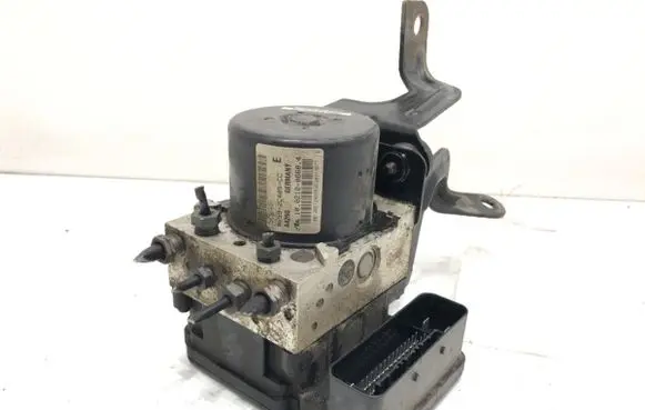 Ford Fiesta ABS Pump AV59-2C405-CC
