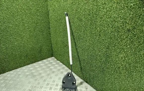 Loading door lock