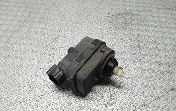 Nissan Almera N16 Headlight level adjustment motor 