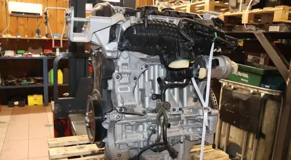 Volvo V60 Engine 6906533 B4204T26