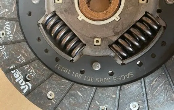 Alfa Romeo 159 Clutch pressure plate 3000951301