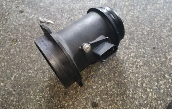 Audi A6 S6 C6 4F Mass air flow meter 059906461K