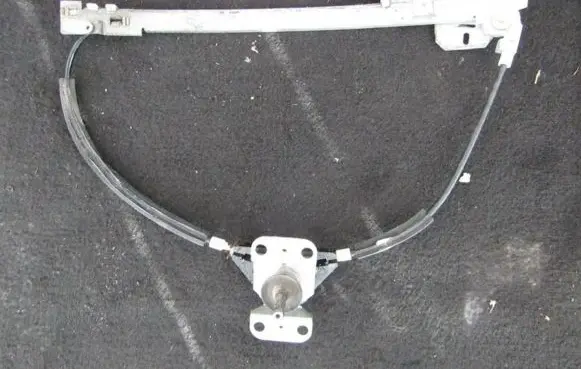 Volkswagen PASSAT B3 Sliding door window regulator with motor 357839401