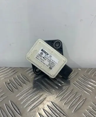Audi A4 S4 B7 8E 8H ESP acceleration yaw rate sensor 8E0907637B 0265005618