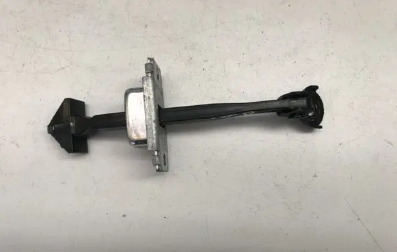 Mazda CX-3 Rear door check strap stopper