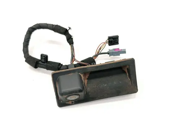 Volkswagen PASSAT B8 USA Tailgate handle with camera 561827566