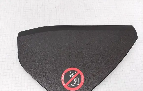 Mercedes-Benz E W211 Dashboard side end trim 2116800478