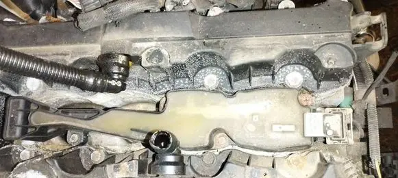 Citroen C4 I High voltage ignition coil 9636337880