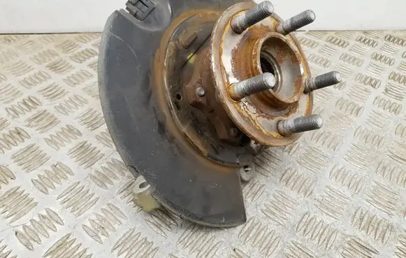 Dodge Challenger Rear wheel hub spindle/knuckle 68089313AB