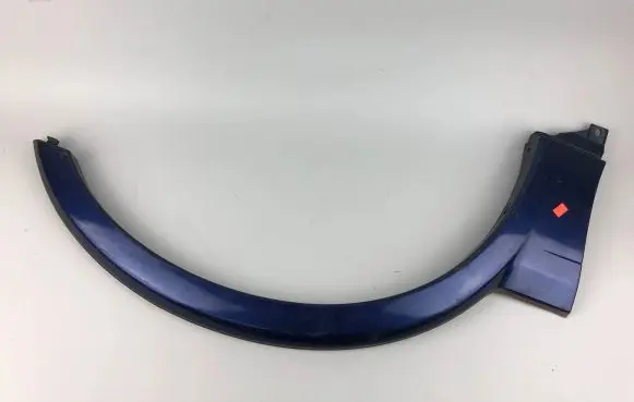 Subaru Outback Front arch trim 