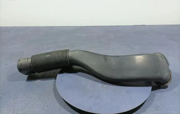 BMW X6 E71 Air intake hose/pipe 7798341