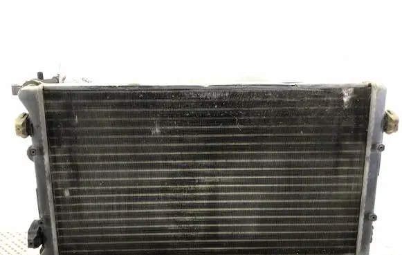 Volkswagen Golf IV Coolant radiator 
