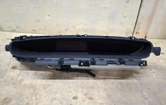 Toyota Prius (XW30) Speedometer (instrument cluster) 8380047620