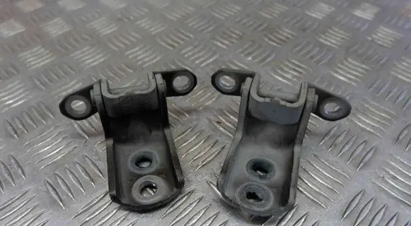 Nissan Qashqai Front door hinge set 