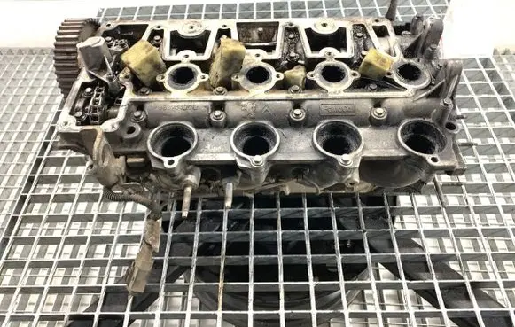 Citroen DS4 Engine head 9688418110