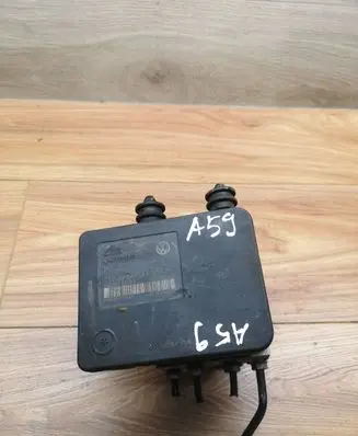 Volkswagen Golf Plus ABS Pump 1K0907379AC 00005305H0 10096003593