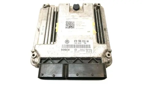 Volkswagen Touareg I Engine control unit/module 070906016AA EDC16U1 0281011481