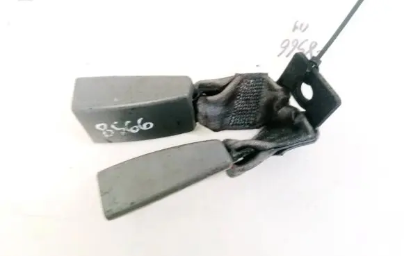 Rear seatbelt buckle