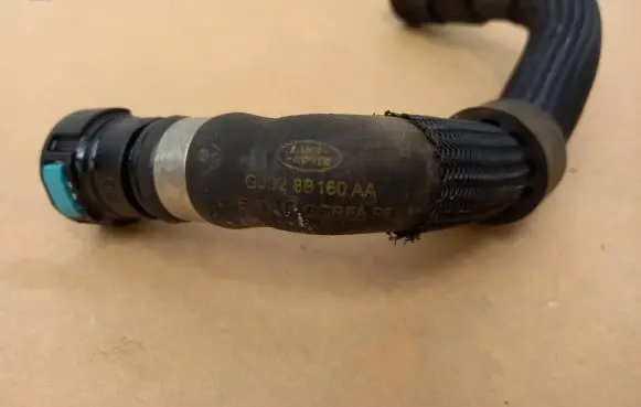 Land Rover Discovery Sport Engine coolant pipe/hose GJ328B160AA