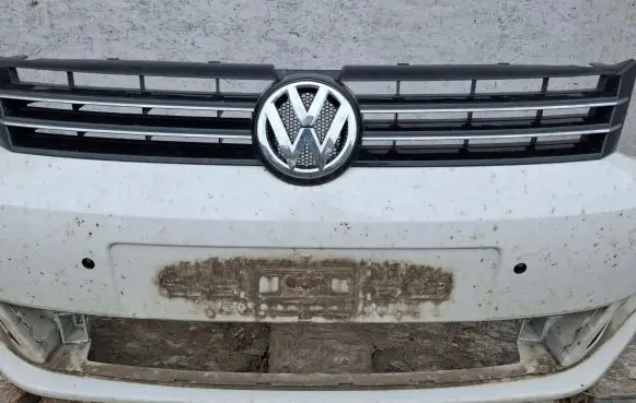 Volkswagen Caddy Front bumper 1T0807221 1T0807221M