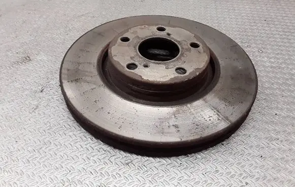 Toyota Avensis T270 Front brake disc
