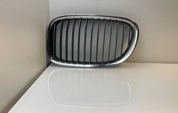 BMW 7 F01 F02 F03 F04 Front grill 7211657