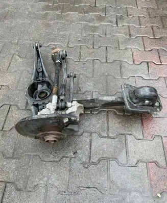 Volkswagen PASSAT B8 Rear wheel hub spindle/knuckle 