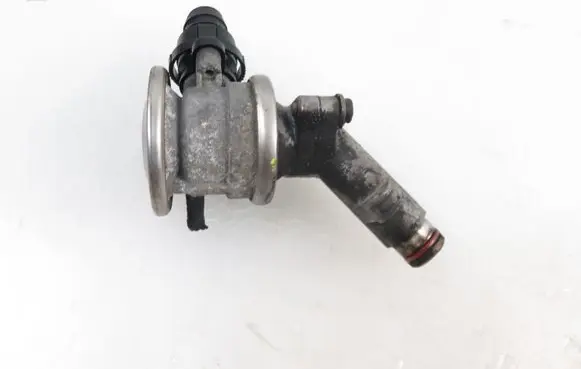 Volkswagen Sharan EGR valve 021131101A