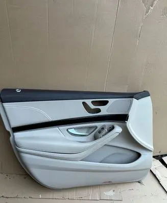 Mercedes-Benz S W222 Front door card panel trim