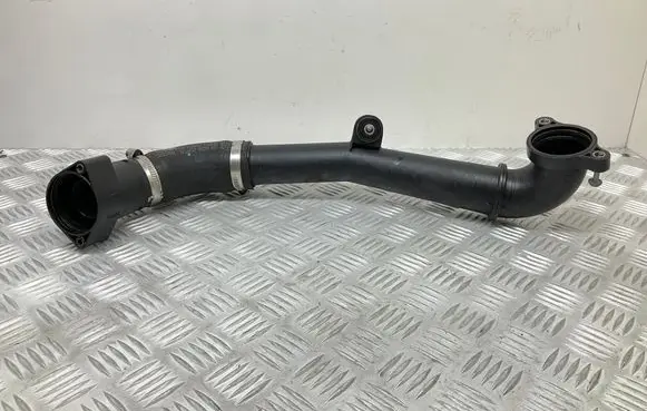 Intercooler hose/pipe