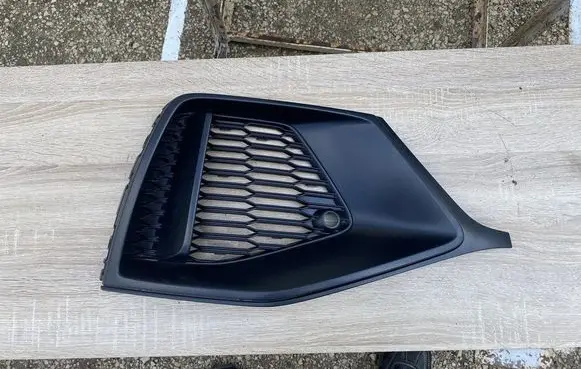 Audi Q8 Other exterior part 4M8807682A
