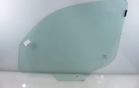 Fiat Doblo Front door window glass four-door 