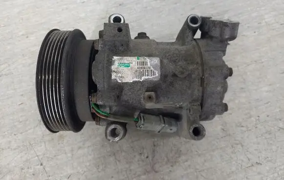 Renault Clio III Air conditioning (A/C) compressor (pump) 8200365787SD6V12