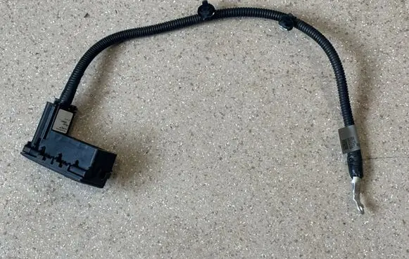 Positive cable (battery)