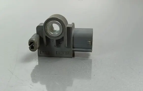 KIA Sorento Airbag deployment crash/impact sensor 95920B4000