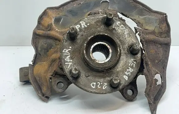 Toyota Avensis Verso Front wheel hub