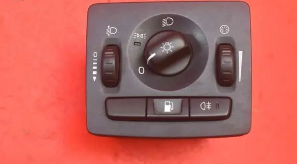 Volvo V50 Light switch 30739298