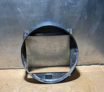 Mercedes-Benz 190 W201 Radiator cooling fan shroud 2015050755
