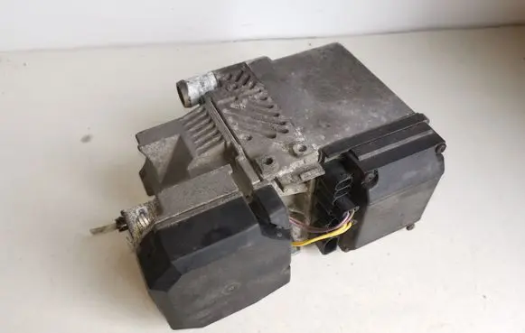 Audi Q7 4L Auxiliary pre-heater (Webasto) 