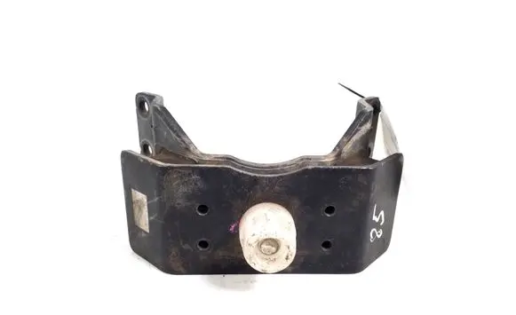 Toyota Hilux (AN10, AN20, AN30) Engine mount bracket 12371-0L100