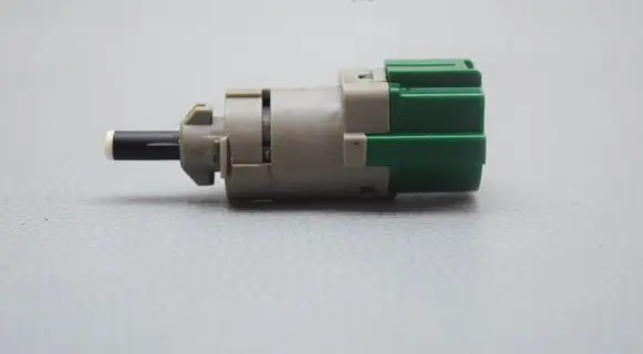 Peugeot 3008 II Brake pedal sensor switch 9818232480