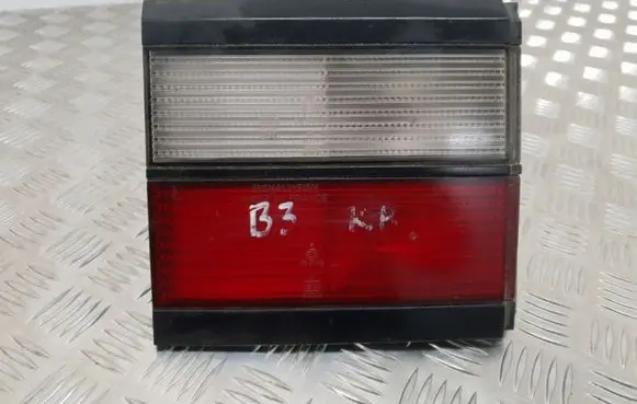 Volkswagen PASSAT B3 Tailgate rear/tail lights 0086046