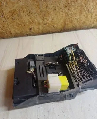 Renault Scenic I Fuse module 8200029342B S108502610