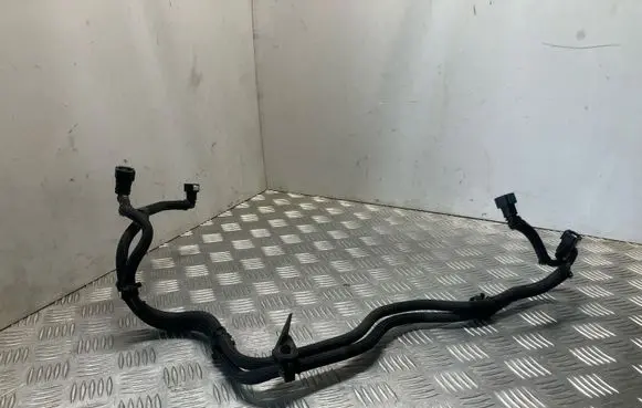 Nissan Juke I F15 Fuel line pipe 