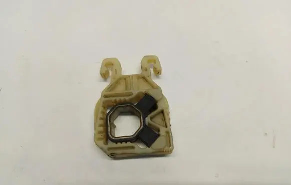 Skoda Karoq Radiator mount bracket 5Q0121367G