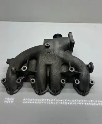 Volkswagen PASSAT B6 Intake manifold 03G129713