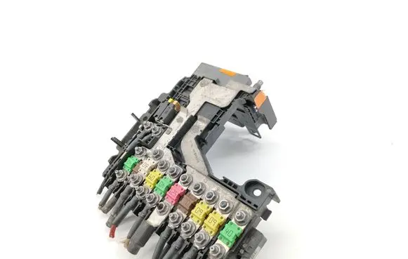 Peugeot 508 Battery control module 9800223680