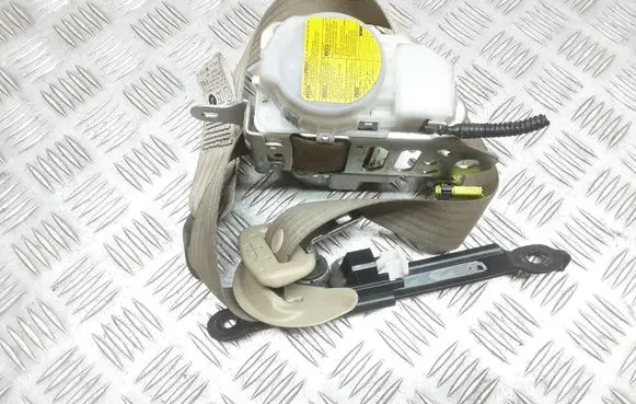 Lexus IS 220D-250-350 Front seatbelt 7M7750P