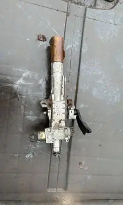 Volvo 850 Steering wheel axle 9140464